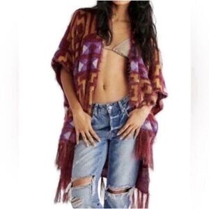 Free People Sweater Soft Knit Fringed Wine Gold
Kimono (Size OS)